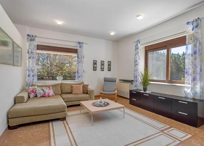 Villa Coral Tree Luxury