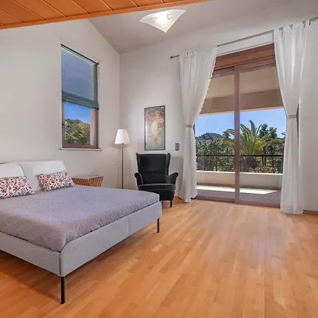 Coral Tree Luxury Villa