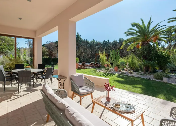 Coral Tree Luxury