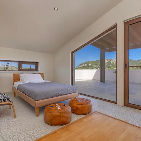 Villa Coral Tree Luxury *