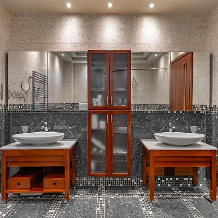 Coral Tree Luxury * 伊利索斯