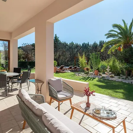 Coral Tree Luxury