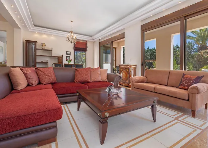 Coral Tree Luxury * إياليسوس