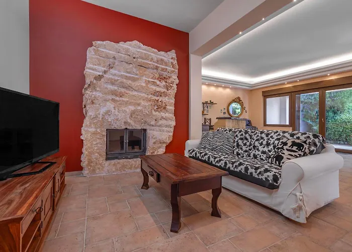 Coral Tree Luxury Villa