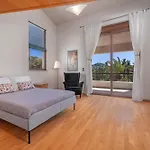 Coral Tree Luxury Вилла