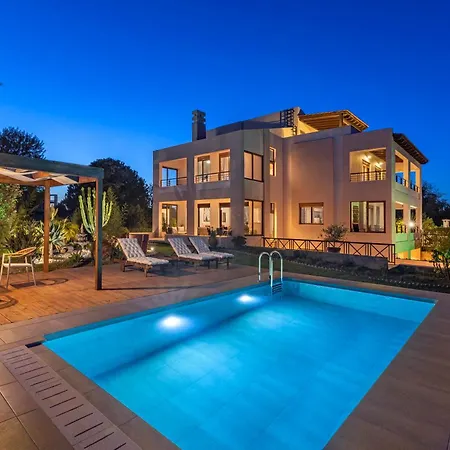 Villa Coral Tree Luxury